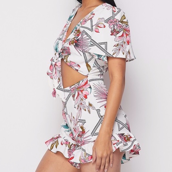 White Printed Romper Floral and Leaves - Picture 2 of 3